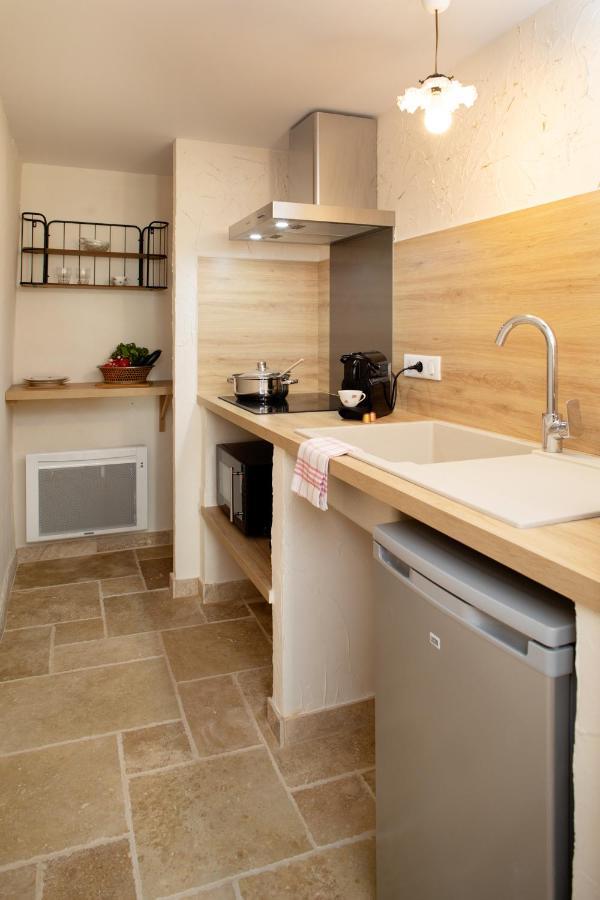 L'Hote Antique - Maison D'Hote- 4 Suites Avec Cuisine Pichanges Екстериор снимка