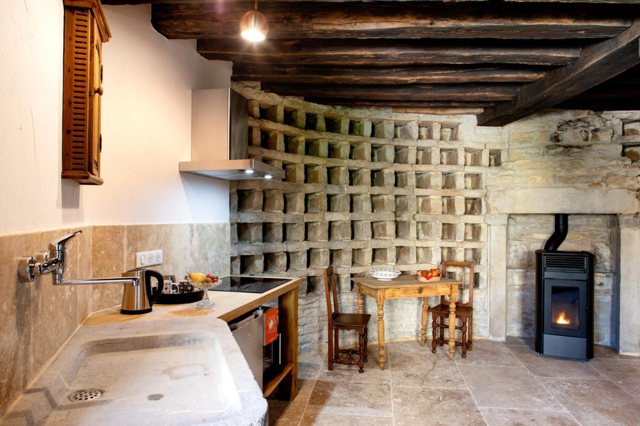 L'Hote Antique - Maison D'Hote- 4 Suites Avec Cuisine Pichanges Екстериор снимка