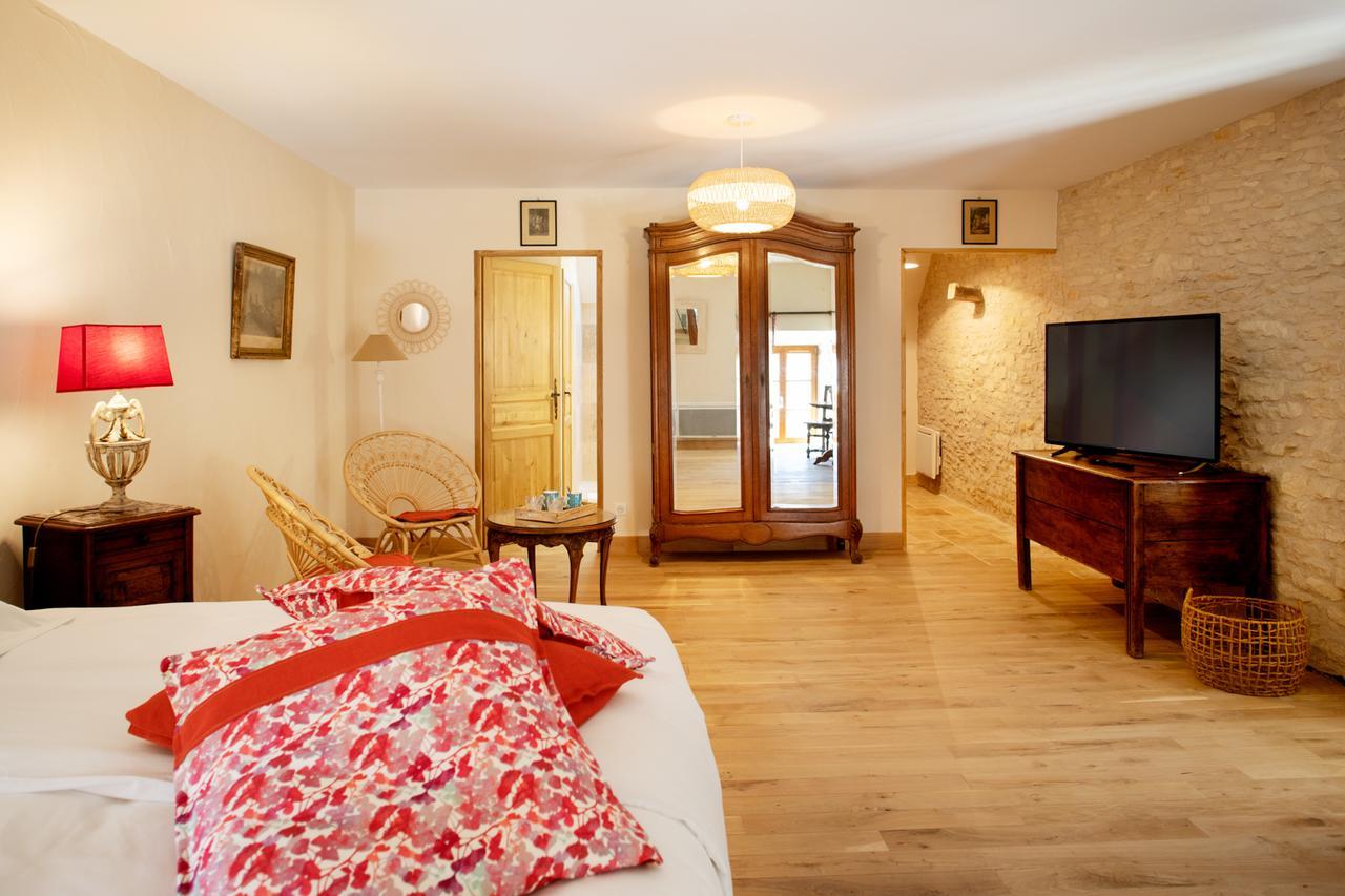L'Hote Antique - Maison D'Hote- 4 Suites Avec Cuisine Pichanges Екстериор снимка